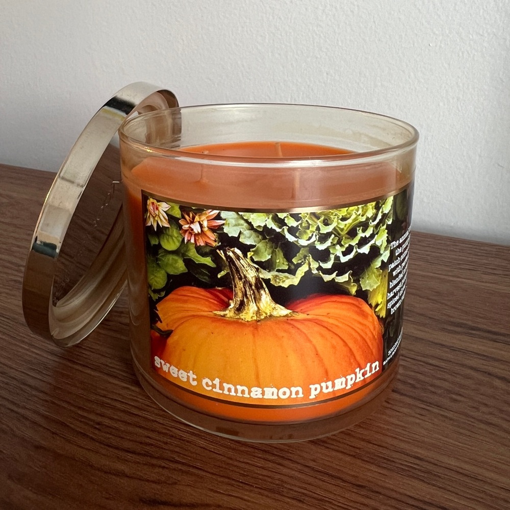 Bath & Body Works Candle